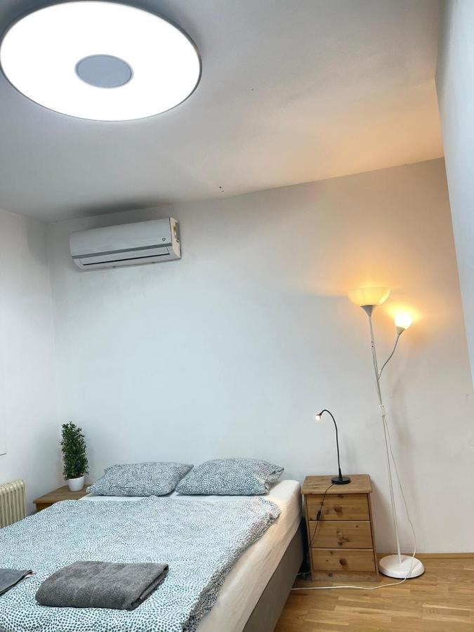 Nice Rooftop Hostel Vienna Luaran gambar